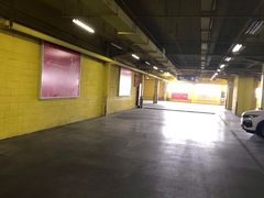 -欧尚超市苏州店停车场(金鸡湖路店)