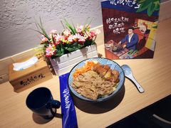 鸡排牛肉双拼饭-饥饿先生