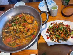 -梁姐啤酒鱼(兴坪古镇店)
