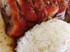 烧肉拼烧鸭-煲煲香快餐(南京路店)