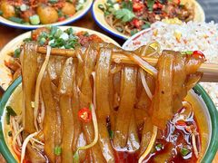 -拈签一笑黄牛肉辣卤串串