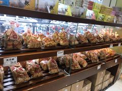 面包甜点陈列柜-九芝斋(解放路店)