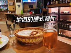 -柏斯图德国餐吧(馆陶路德国风情街店)