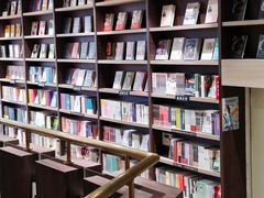 -钟书阁(群光广场店)