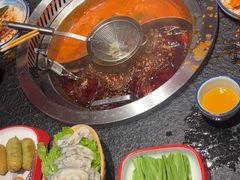 -醉董牛川派鲜肉自选火锅(烟台店)