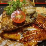 这家一整条鳗鱼饭也太太太好吃了