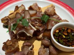 -东口码头·烧鸽子·鱼头泡饼·地方菜(金鹰悦城店)