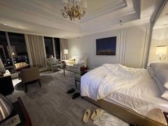 -广州富力丽思卡尔顿酒店