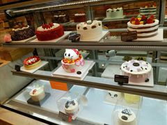 面包甜点陈列柜-面包新语(龙湖·西宸天街店)