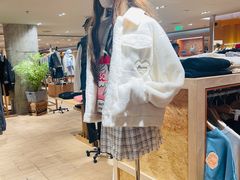 -i.t(湖滨银泰in77店)