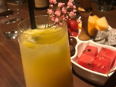 -饮湖威士忌鸡尾酒吧