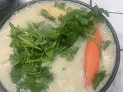 浓汤鱼汁小锅米线-肥汁米蘭香港米线(长宁来福士店)