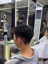 -藤野造型烫发染发