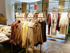 -URBAN REVIVO(北京斯普瑞斯奥特莱斯店)