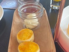 -亚龙湾喜来登·美景台大堂吧