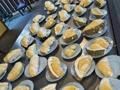 -席娜卡琳火车铁道夜市