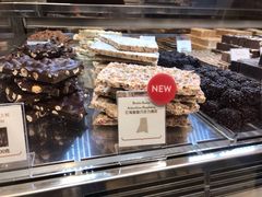 -VENCHI 闻绮(北京国贸商城店)