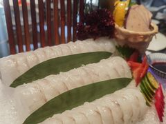 河豚拼鹅肝刺身-沈灶河豚宴·河豚融合餐厅(汉中路店)