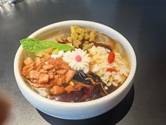 -麻六记(凤凰汇店)