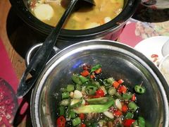 -胡桃里音乐餐厅(陶溪川店)(川湘赣菜·世界百大酒庄直供红酒·音乐表演)
