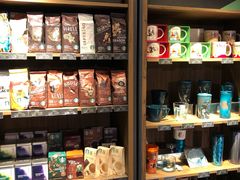 零售区-星巴克(恒基688广场店)