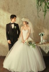 -蒙太奇婚纱摄影(万达店)