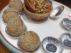 -亮欢寨酸汤鱼(沙冲路店)