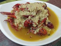 -扒虾小妹儿麻辣海鲜(宏图街店)