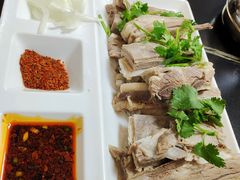 特色手抓羊肉-新疆红柳花餐厅(新洲店)