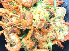 -虾弄弄海派小龙虾·牛羊蝎子火锅