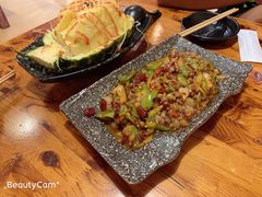 菠萝沙拉-小木屋米酒店总店