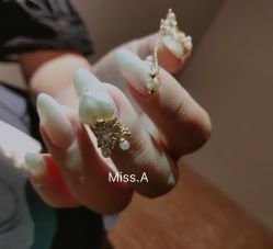 -Miss·A日式美甲美睫