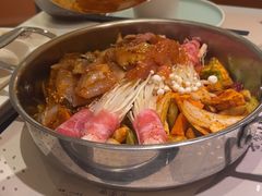 -黄记煌三汁焖锅(新佳丽江汉路店)