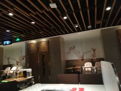 大堂-海底捞火锅鲜切牛肉主题店(长寿路店)