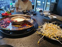 -渝涯重庆豆花老火锅(中赢国际店)