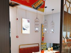 -阿瓦山寨·湘菜现炒·剁椒鱼头王(咸阳总店)