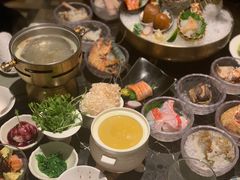 -半岛翡丽海鲜自助餐厅(观风亭店)