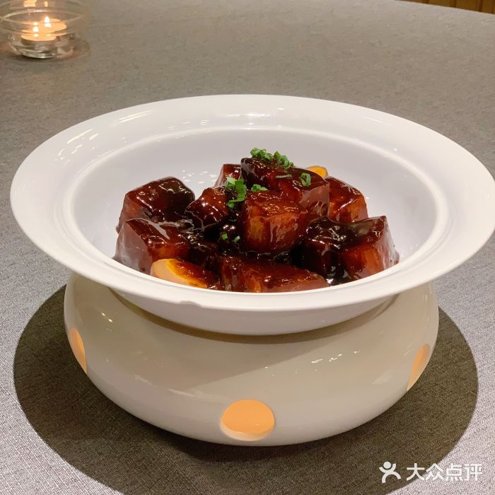 HOMES上海本帮菜(襄阳公园店)特色红烧肉图片