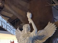 -暴风岛沉浸式体验馆(百联世纪店)