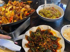 -富正毅三下锅·湘西韵味(天门山索道店)