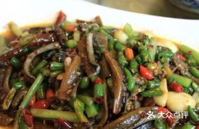 Green Pepper Eel Stir-fry