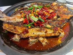 -鸣记脆皮烤鱼·海鲜烤鱼(三八广场店)