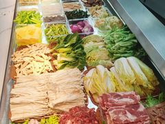 -红渡小香·牛肉麻辣香锅(车站南路店)