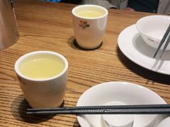 -爱碗亭·鲜炒湖南菜(壹城中心店)