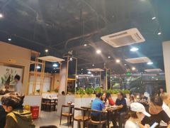 大堂-凤兴鸡煲(宝安海雅店)