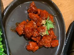 红酒泡沫牛仔粒-荟廷·晶萃(陆家嘴尚悦湾店)