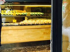 -鲍师傅糕点(江苏路店)