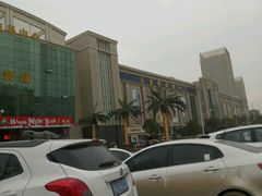 -汉口北国际商品交易中心品牌服装城