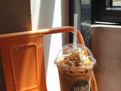 -WOW coffee