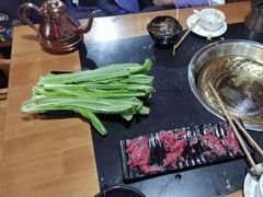 -果松木炭酸菜铜火锅·外婆参鸡汤